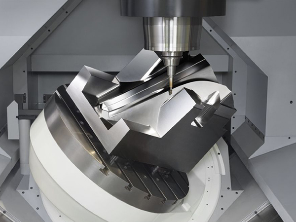 浅谈五轴加工中心的保养与维护